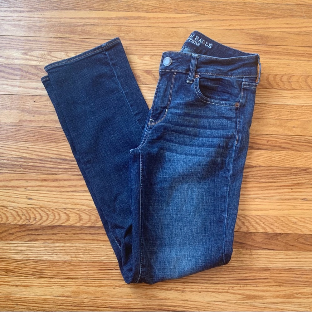 American Eagle AEO Straight Leg Jeans Size 8
